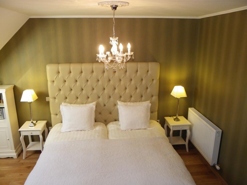 Hotel B - Boskapelhoeve Buggenhout Zimmer foto