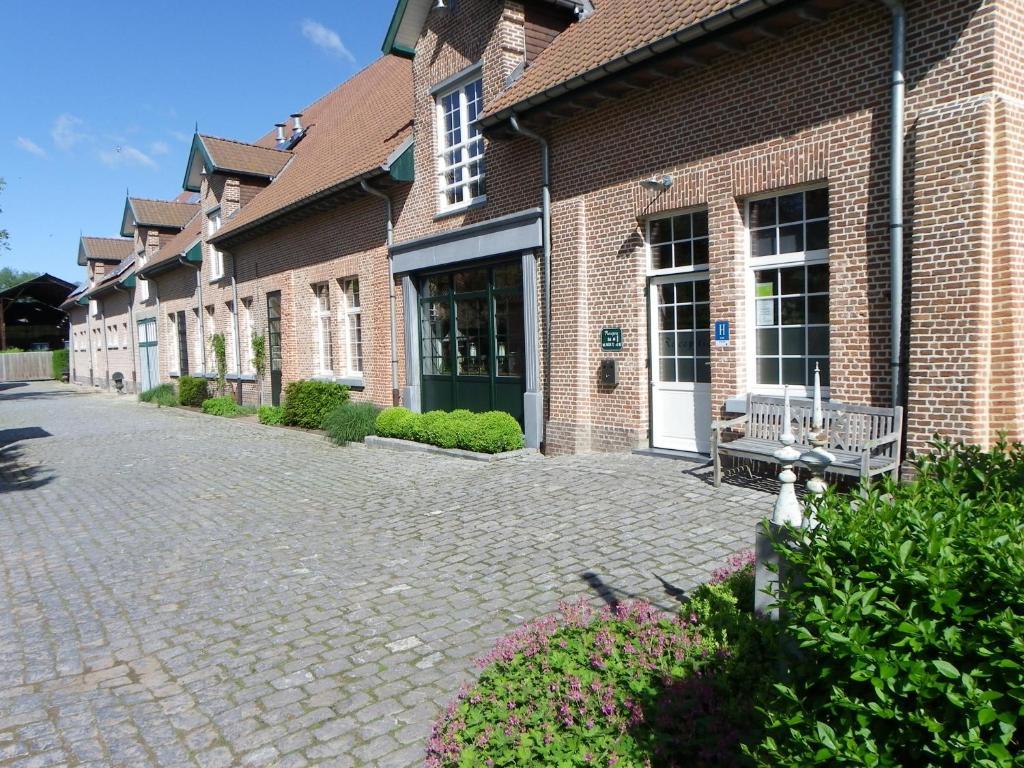 Hotel B - Boskapelhoeve Buggenhout Exterior foto
